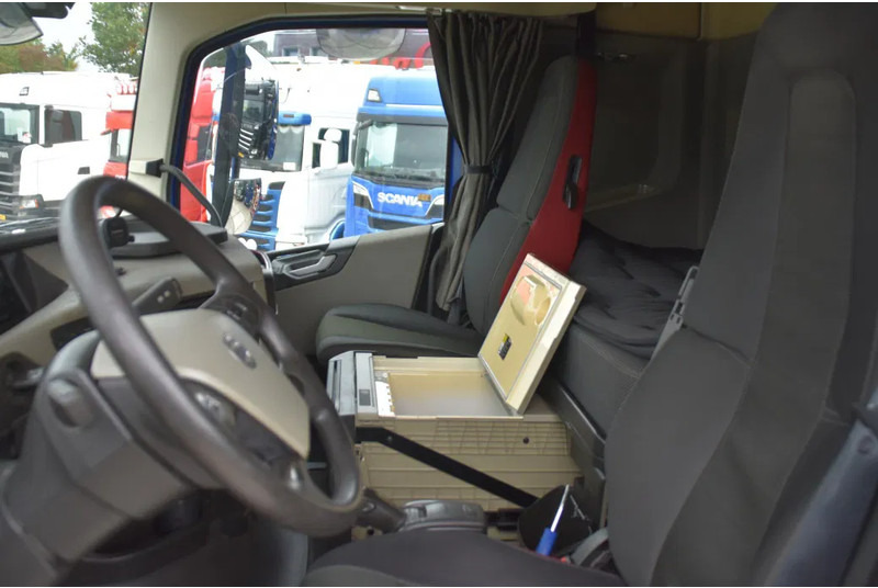 Volvo FH 500 Globetrotter 6x2/4 - EURO 6 - 769 TKM - AIRCO - 2 x FUEL TANKS - TOP CONDITION - - Τράκτορας: φωτογραφία 5 Volvo FH 500 Globetrotter 6x2/4 - EURO 6 - 769 TKM - AIRCO - 2 x FUEL TANKS - TOP CONDITION - - Τράκτορας: φωτογραφία 5