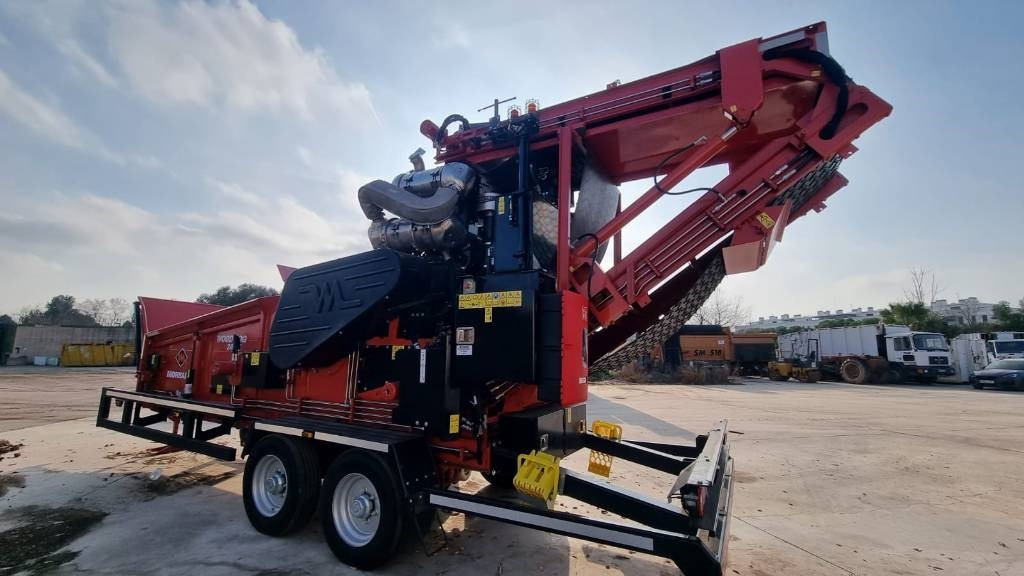 Morbark WH 2400XP - Θρυμματιστής: φωτογραφία 1 Morbark WH 2400XP - Θρυμματιστής: φωτογραφία 1