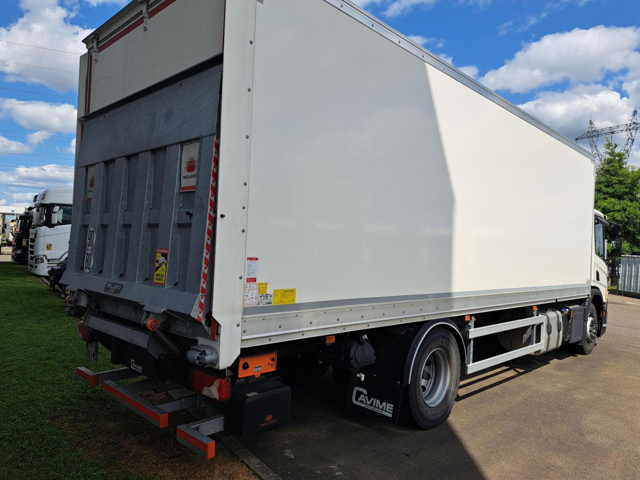 SCANIA SCANIA P280 4x2 Fourgon Hayon - Φορτηγό σασί: φωτογραφία 5 SCANIA SCANIA P280 4x2 Fourgon Hayon - Φορτηγό σασί: φωτογραφία 5