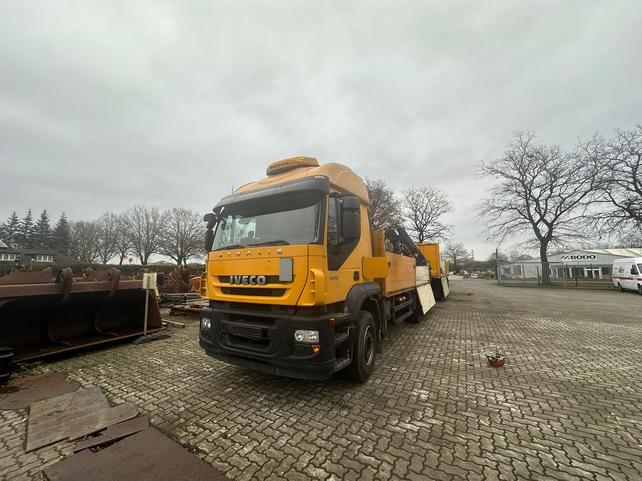 IVECO STRALIS 420 truck open box with TEREX loading crane 290.2E-A3 - Φορτηγό φόρτωσης γάντζου, Φορτηγό με γερανό: φωτογραφία 3 IVECO STRALIS 420 truck open box with TEREX loading crane 290.2E-A3 - Φορτηγό φόρτωσης γάντζου, Φορτηγό με γερανό: φωτογραφία 3