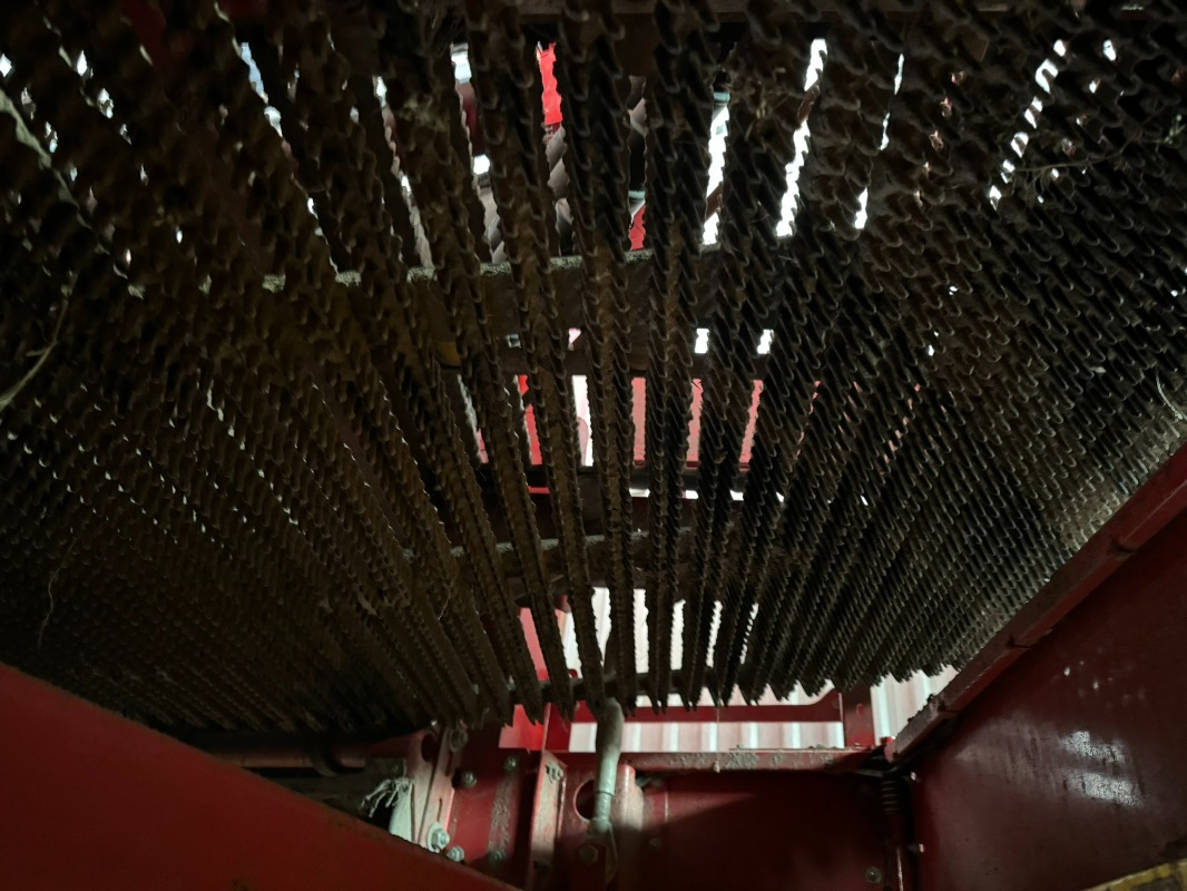 Grimme SE-150-60-UB XXL - Πατατοεξαγωγέας: φωτογραφία 4 Grimme SE-150-60-UB XXL - Πατατοεξαγωγέας: φωτογραφία 4