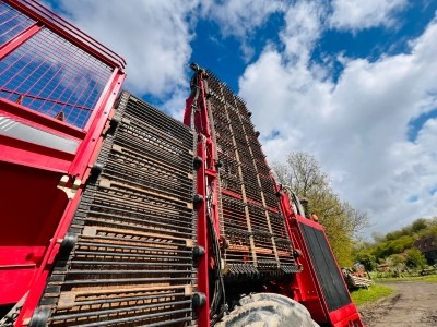 Holmer T4-30 - Μηχανή συγκομιδής: φωτογραφία 3 Holmer T4-30 - Μηχανή συγκομιδής: φωτογραφία 3