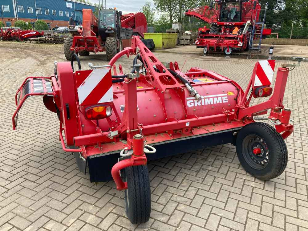 Grimme Grimme HT 210 2 Row Front Mounted Self-Propelled Topper - Μηχανή συγκομιδής: φωτογραφία 1 Grimme Grimme HT 210 2 Row Front Mounted Self-Propelled Topper - Μηχανή συγκομιδής: φωτογραφία 1