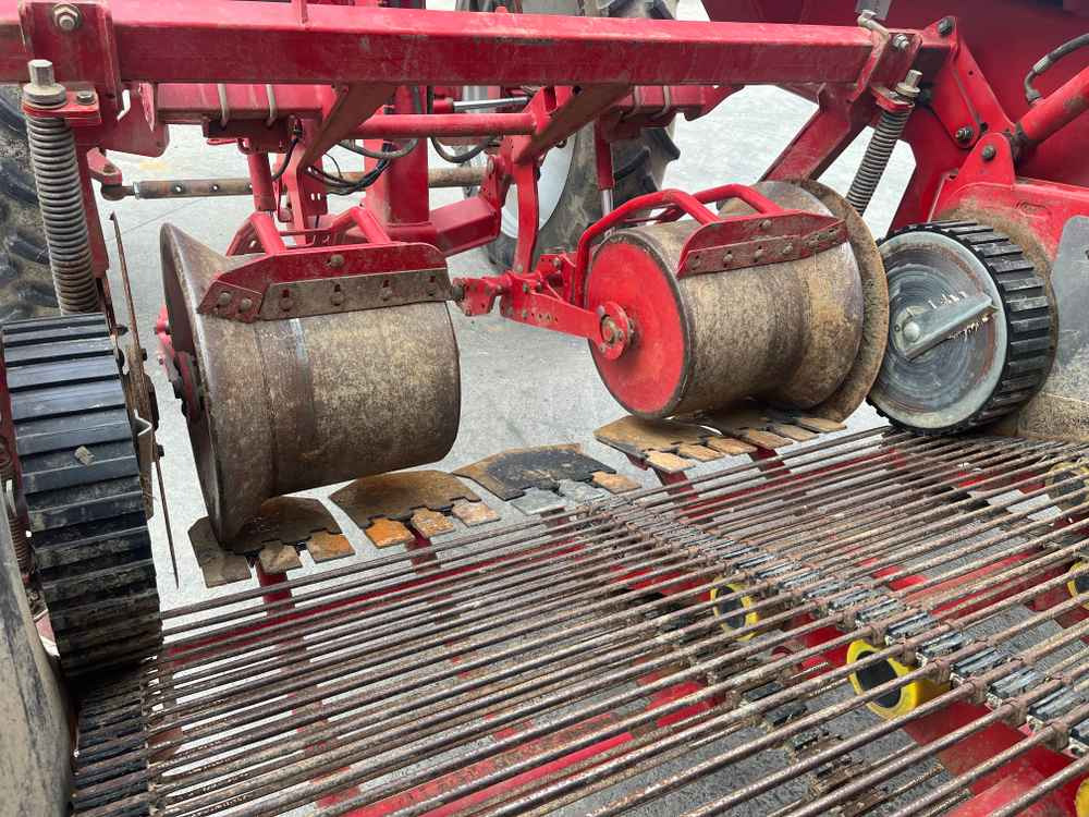 Grimme VARITRON 200 / 220 / 270 - Μηχανή συγκομιδής: φωτογραφία 5 Grimme VARITRON 200 / 220 / 270 - Μηχανή συγκομιδής: φωτογραφία 5