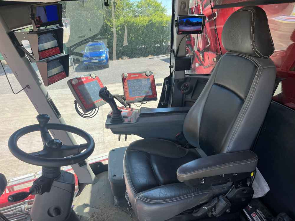 Grimme VARITRON 470 PLATINUM TT - Μηχανή συγκομιδής: φωτογραφία 2 Grimme VARITRON 470 PLATINUM TT - Μηχανή συγκομιδής: φωτογραφία 2
