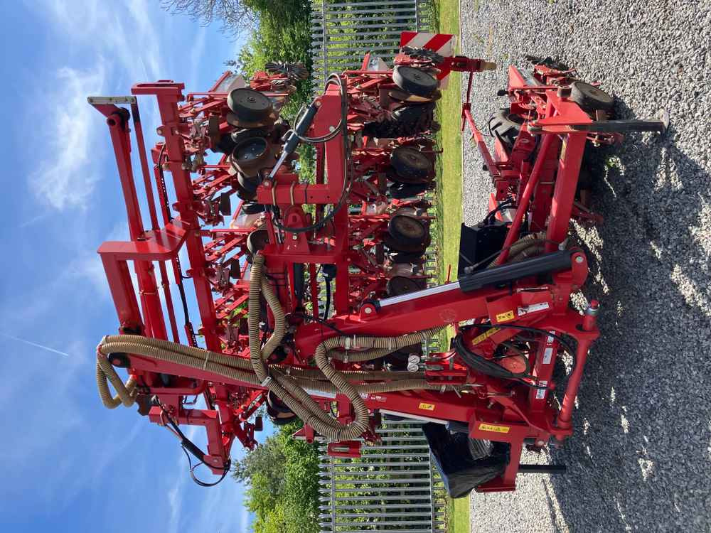 Kverneland Kverneland Monopill, 18 Row, Sugarbeet Drill - Σπαρτική μηχανή: φωτογραφία 1 Kverneland Kverneland Monopill, 18 Row, Sugarbeet Drill - Σπαρτική μηχανή: φωτογραφία 1