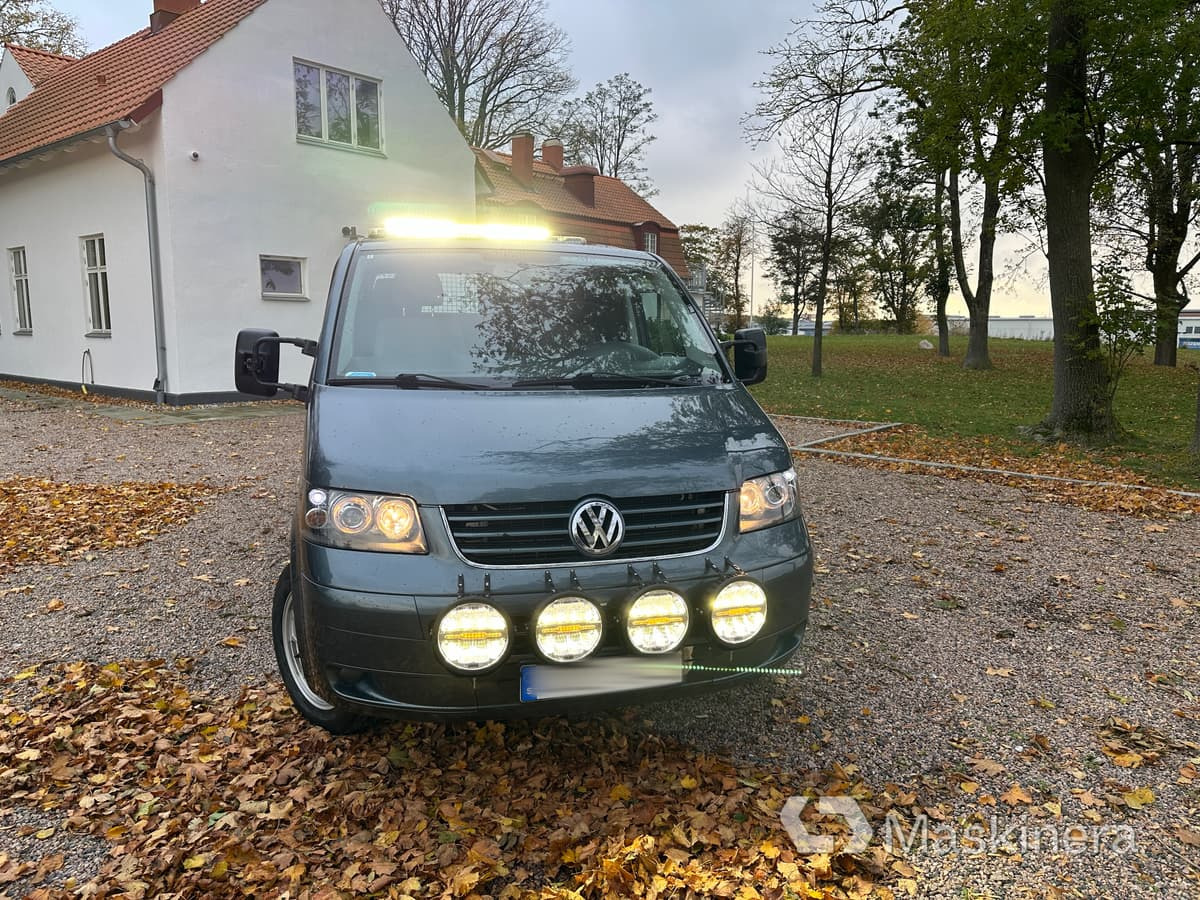 Flakbil Volkswagen Transporter dubbelhytt - Μικρό βαν: φωτογραφία 2 Flakbil Volkswagen Transporter dubbelhytt - Μικρό βαν: φωτογραφία 2
