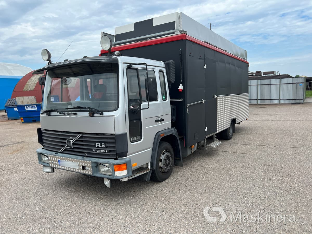 Foodtruck Volvo FL611 4X2 - Αυτοκινούμενη καντίνα: φωτογραφία 1 Foodtruck Volvo FL611 4X2 - Αυτοκινούμενη καντίνα: φωτογραφία 1