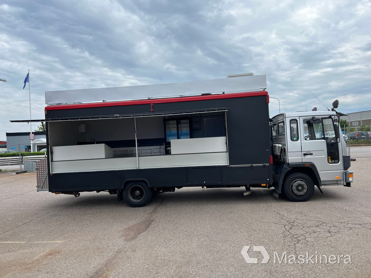 Foodtruck Volvo FL611 4X2 - Αυτοκινούμενη καντίνα: φωτογραφία 4 Foodtruck Volvo FL611 4X2 - Αυτοκινούμενη καντίνα: φωτογραφία 4