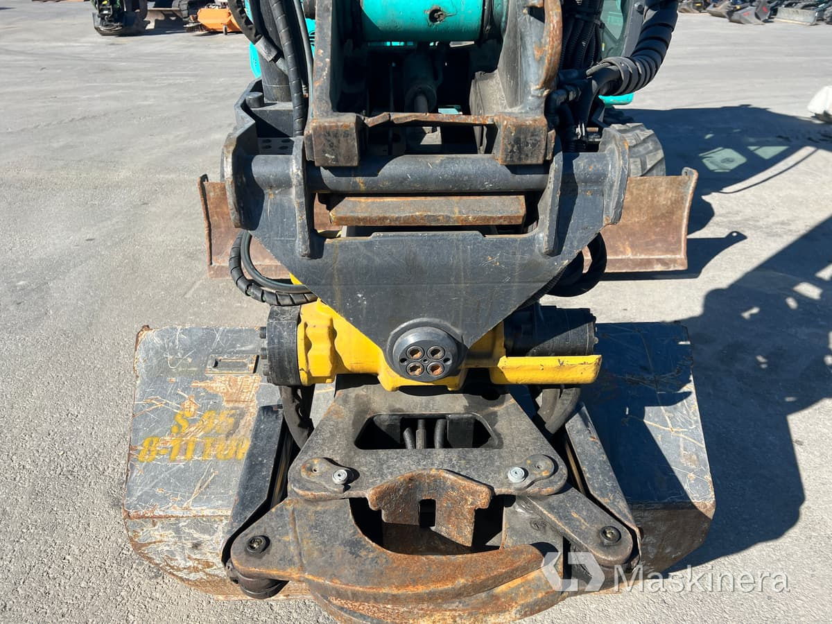 Ερπυστριοφόρος εκσκαφέας Grävmaskin Kobelco SK75SR-3E: φωτογραφία 23