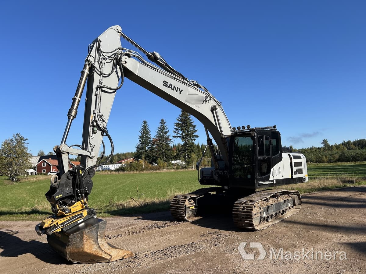 Grävmaskin Sany SY215C LC - Ερπυστριοφόρος εκσκαφέας: φωτογραφία 1 Grävmaskin Sany SY215C LC - Ερπυστριοφόρος εκσκαφέας: φωτογραφία 1