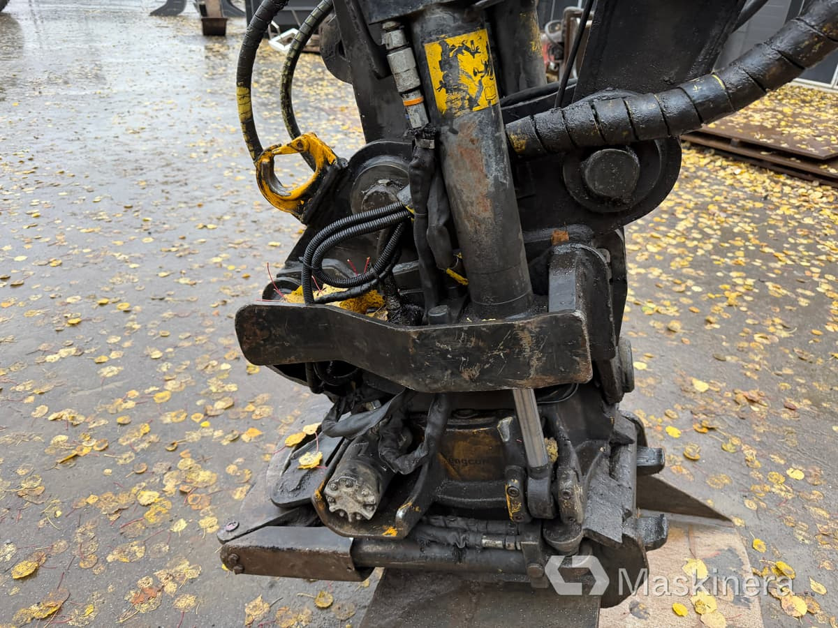 Ερπυστριοφόρος εκσκαφέας Grävmaskin Volvo ECR88D med tillbehör: φωτογραφία 17