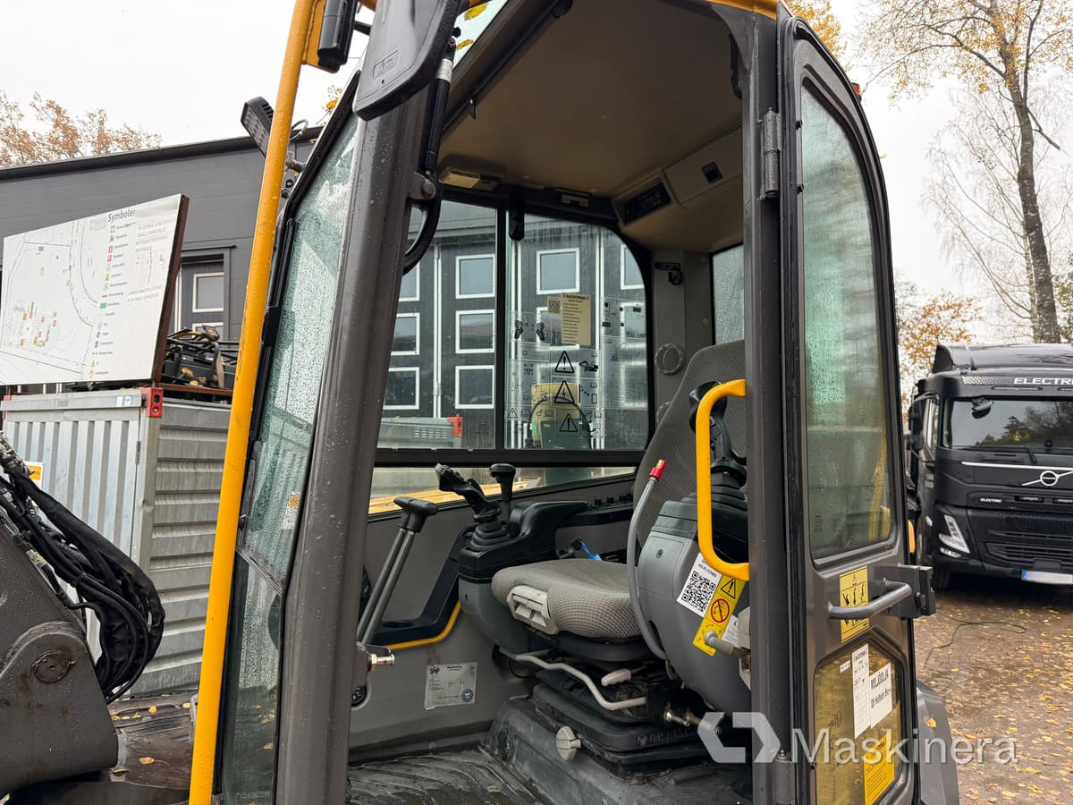 Ερπυστριοφόρος εκσκαφέας Grävmaskin Volvo ECR88D med tillbehör: φωτογραφία 28