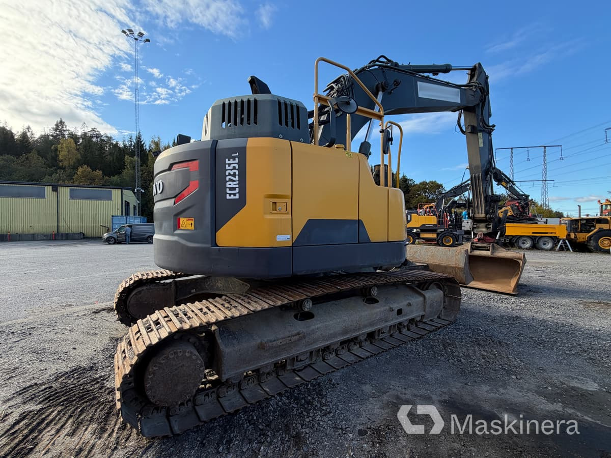 Grävmaskin Vovlo ECR235EL - Ερπυστριοφόρος εκσκαφέας: φωτογραφία 5 Grävmaskin Vovlo ECR235EL - Ερπυστριοφόρος εκσκαφέας: φωτογραφία 5