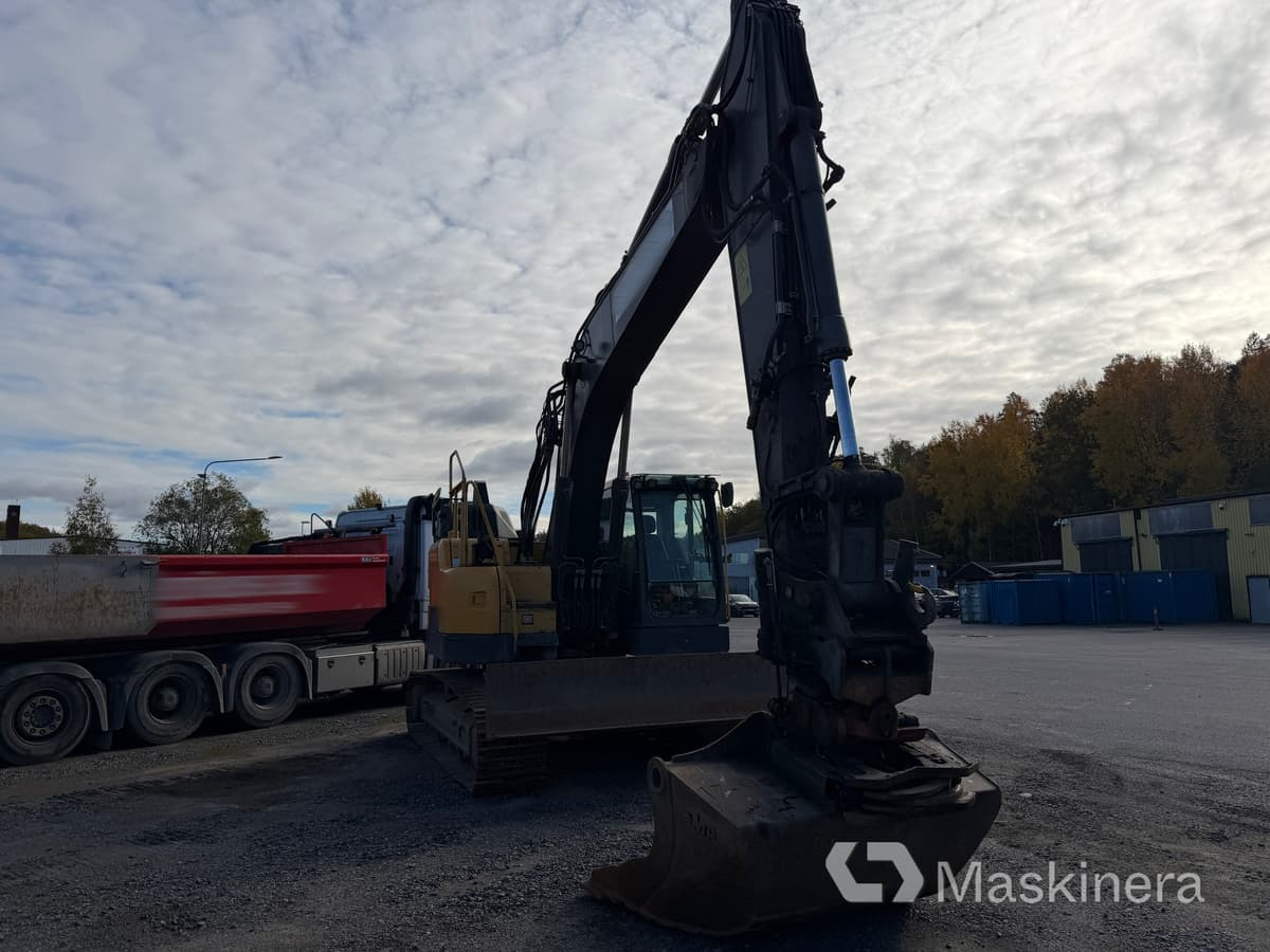 Grävmaskin Vovlo ECR235EL - Ερπυστριοφόρος εκσκαφέας: φωτογραφία 2 Grävmaskin Vovlo ECR235EL - Ερπυστριοφόρος εκσκαφέας: φωτογραφία 2