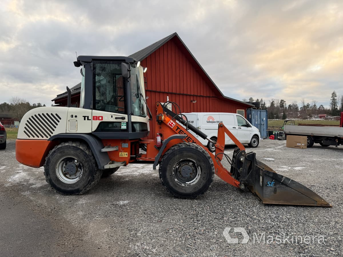 Hjullastare Terex TL80 med tillbehör - Ελαστιχοφόρος φορτωτής: φωτογραφία 4 Hjullastare Terex TL80 med tillbehör - Ελαστιχοφόρος φορτωτής: φωτογραφία 4