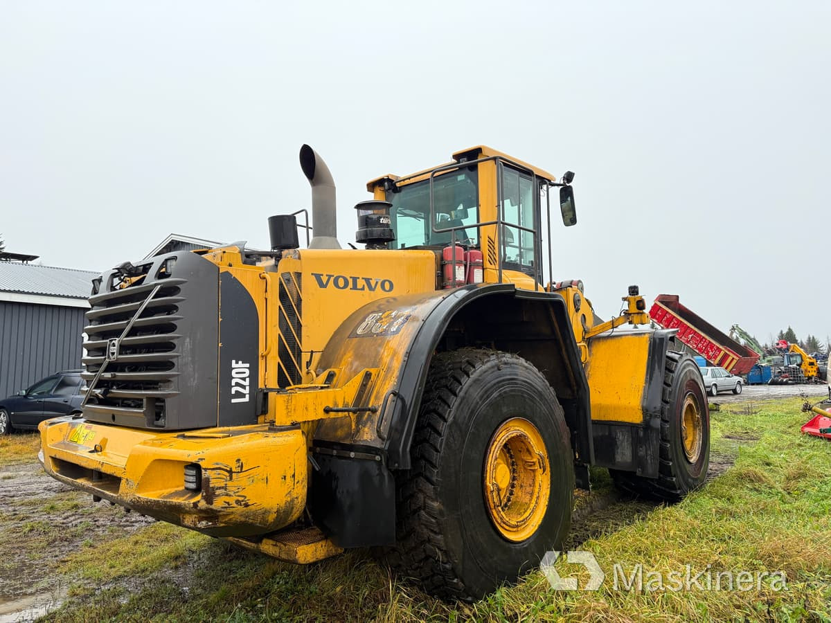 Hjullastare Volvo L220F & Lastarskopa - Ελαστιχοφόρος φορτωτής: φωτογραφία 5 Hjullastare Volvo L220F & Lastarskopa - Ελαστιχοφόρος φορτωτής: φωτογραφία 5