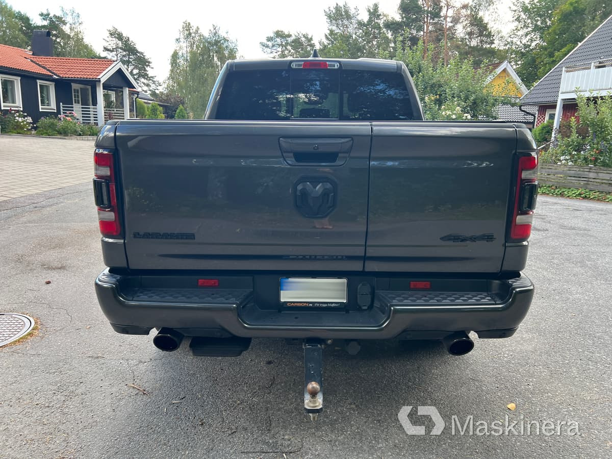 Pickup Dodge Ram 1500 - Βαν: φωτογραφία 4 Pickup Dodge Ram 1500 - Βαν: φωτογραφία 4