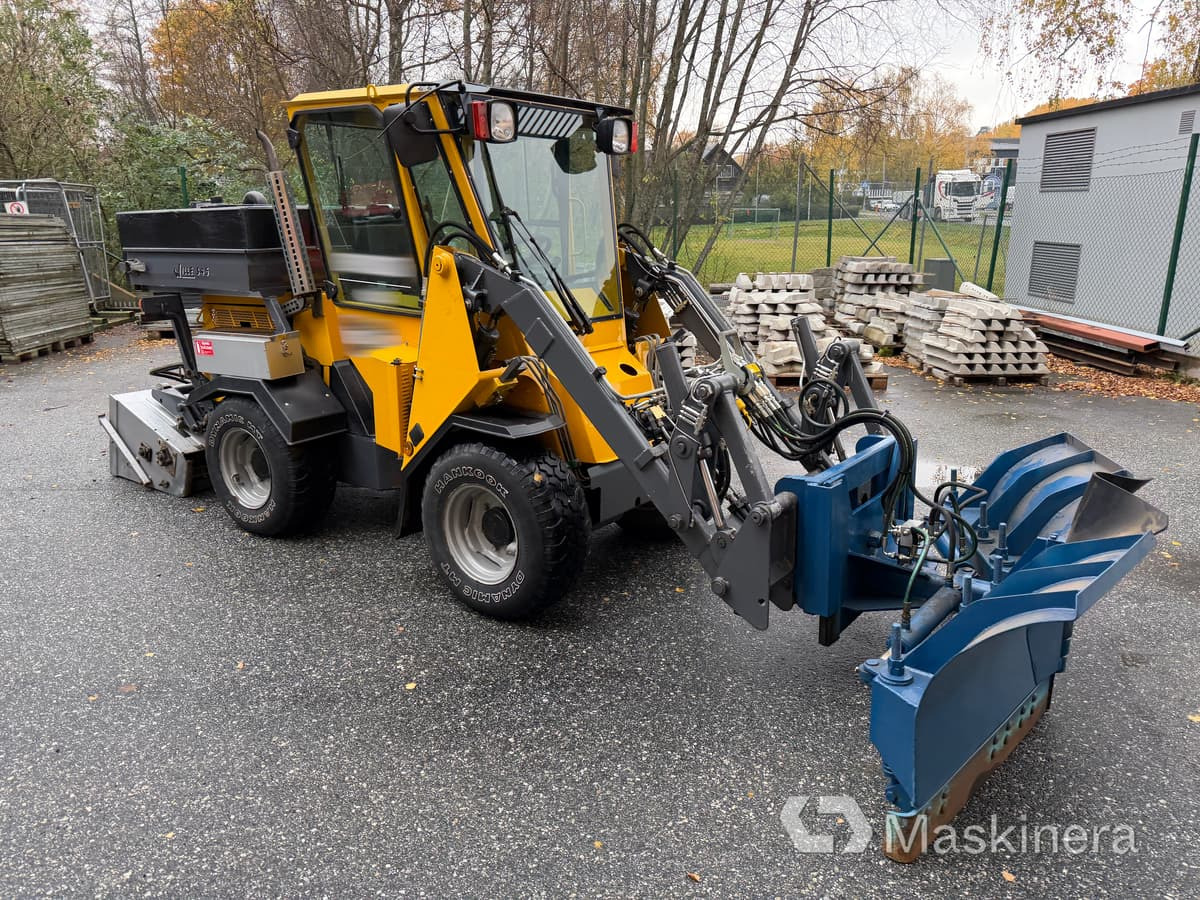 Redskapsbärare Wille 345 med snöutrustning - Εκχιονιστικό μηχάνημα: φωτογραφία 3 Redskapsbärare Wille 345 med snöutrustning - Εκχιονιστικό μηχάνημα: φωτογραφία 3