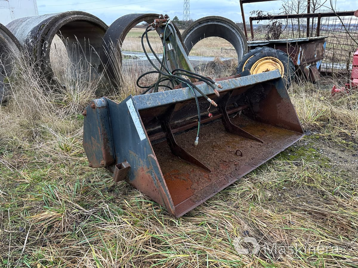 Sandspridare Valsspridare YSTA - Αλατιέρα: φωτογραφία 1 Sandspridare Valsspridare YSTA - Αλατιέρα: φωτογραφία 1