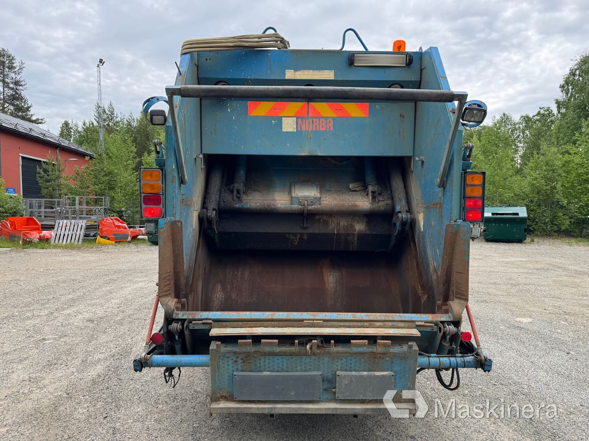 Scania P94DB 4X2 NA 230 Sopbil Scania P94DB 4X2 Baklastare - Απορριμματοφόρο: φωτογραφία 4 Scania P94DB 4X2 NA 230 Sopbil Scania P94DB 4X2 Baklastare - Απορριμματοφόρο: φωτογραφία 4