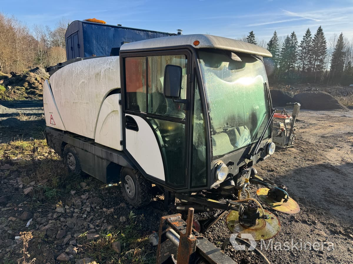 Sopmaskin Johnston Compact 142A 101T (Rep. objekt) - Σάρωθρο δρόμων: φωτογραφία 3 Sopmaskin Johnston Compact 142A 101T (Rep. objekt) - Σάρωθρο δρόμων: φωτογραφία 3