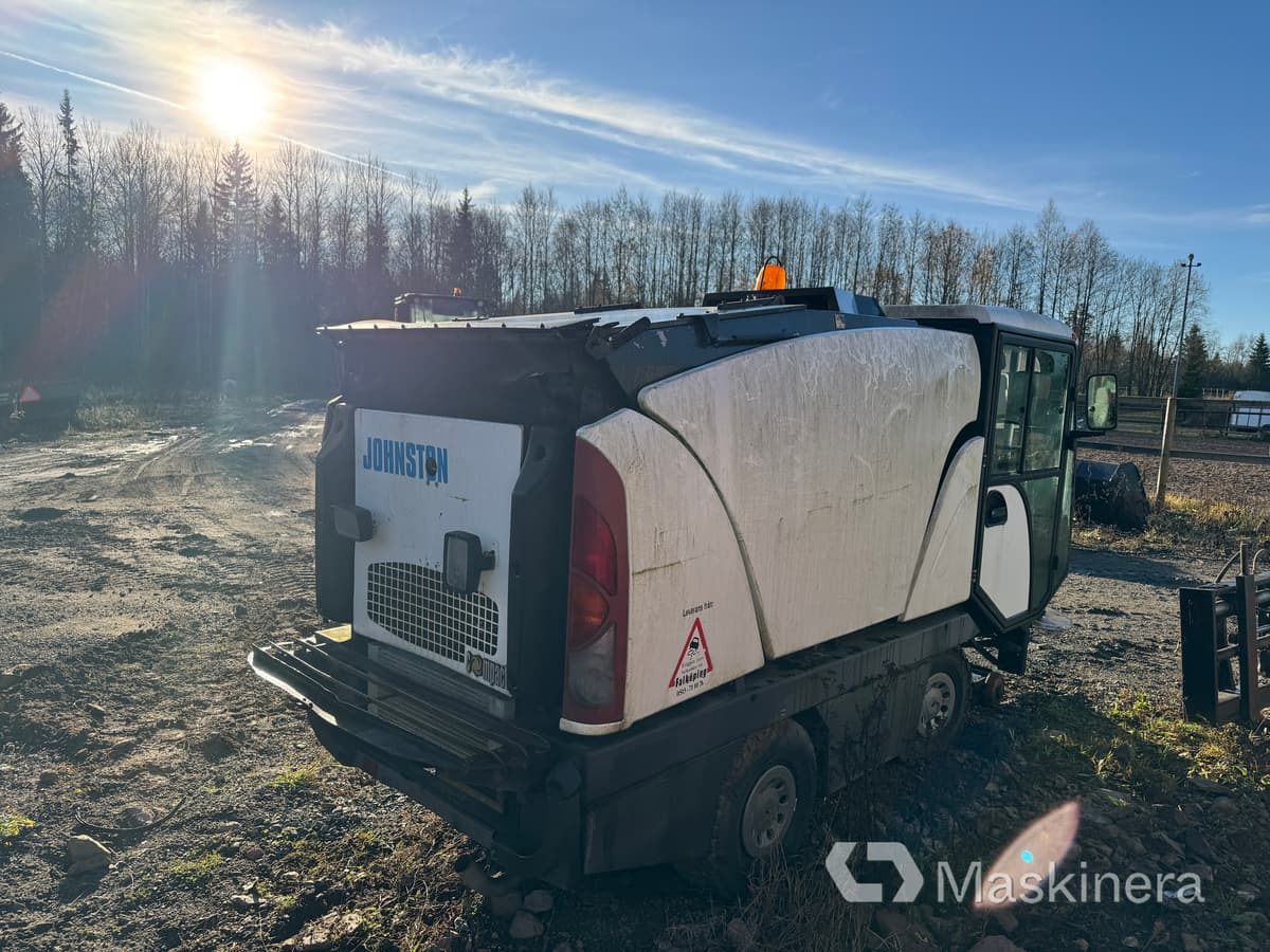 Sopmaskin Johnston Compact 142A 101T (Rep. objekt) - Σάρωθρο δρόμων: φωτογραφία 5 Sopmaskin Johnston Compact 142A 101T (Rep. objekt) - Σάρωθρο δρόμων: φωτογραφία 5