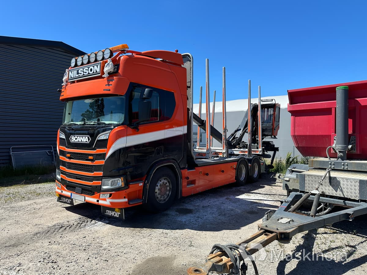 Timmerbil Scania R650B 6X4 NB + Släp - Φορτηγό ξυλείας: φωτογραφία 3 Timmerbil Scania R650B 6X4 NB + Släp - Φορτηγό ξυλείας: φωτογραφία 3