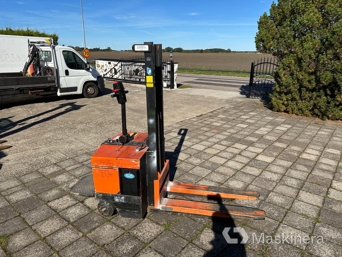 Truck låglyftare Atlet m, plattform - Μηχάνημα στοίβαξης: φωτογραφία 4 Truck låglyftare Atlet m, plattform - Μηχάνημα στοίβαξης: φωτογραφία 4