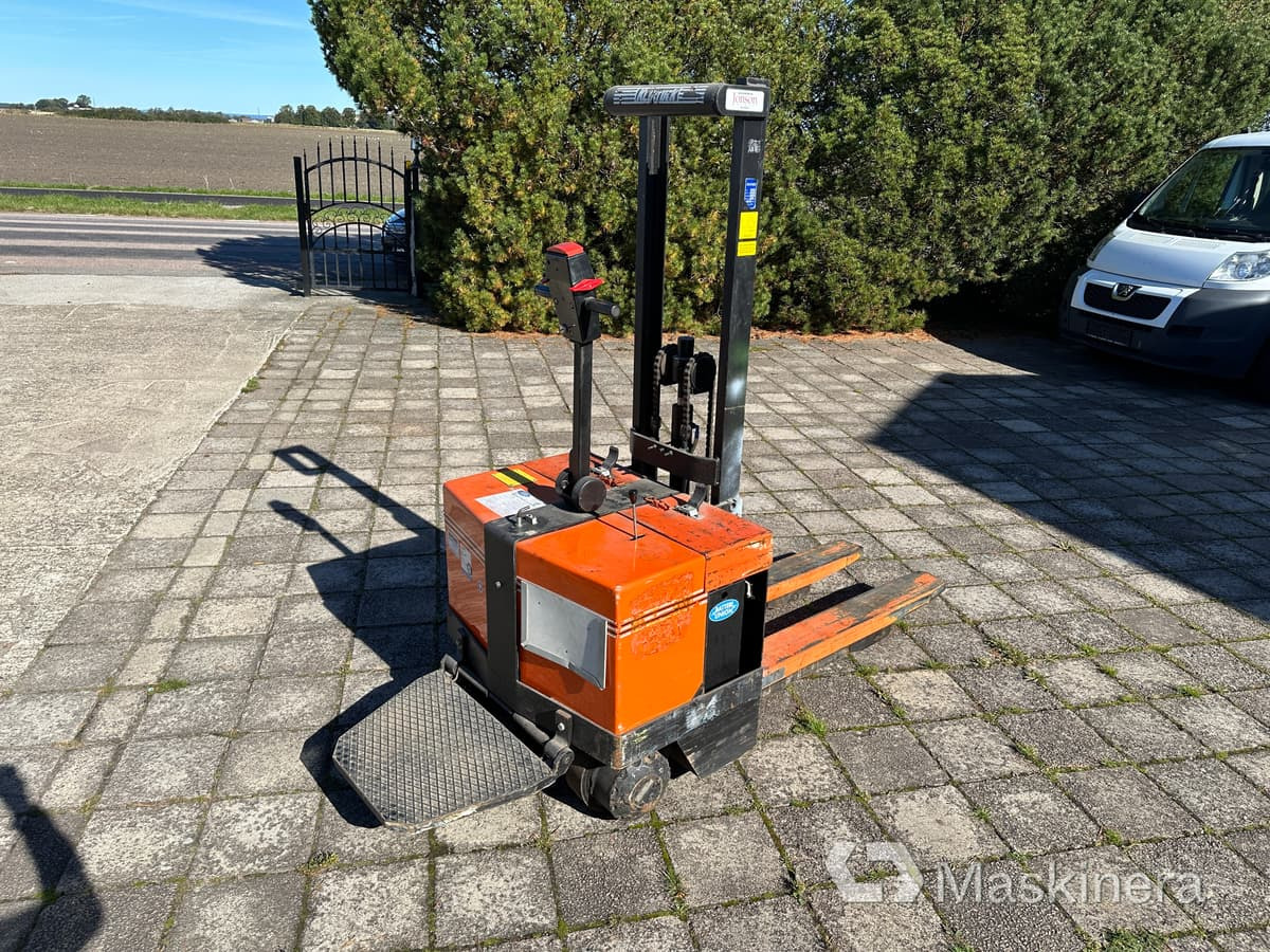 Truck låglyftare Atlet m, plattform - Μηχάνημα στοίβαξης: φωτογραφία 3 Truck låglyftare Atlet m, plattform - Μηχάνημα στοίβαξης: φωτογραφία 3