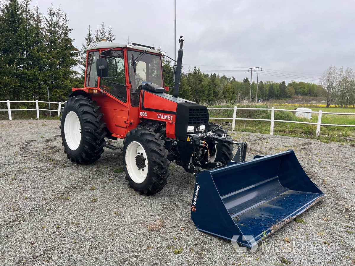 Valmet 604-4 Traktor Valmet 604-4 - Τρακτέρ: φωτογραφία 3 Valmet 604-4 Traktor Valmet 604-4 - Τρακτέρ: φωτογραφία 3