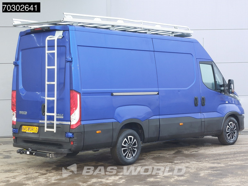 Iveco Daily 35S18 3.0L Automaat L2H2 3,5t Trekhaak 180PK Navi Airco Cruise Camera Parkeersensoren Imperiaal Velgen Euro6 L2 Airco Trekhaak C - Βαν: φωτογραφία 5 Iveco Daily 35S18 3.0L Automaat L2H2 3,5t Trekhaak 180PK Navi Airco Cruise Camera Parkeersensoren Imperiaal Velgen Euro6 L2 Airco Trekhaak C - Βαν: φωτογραφία 5