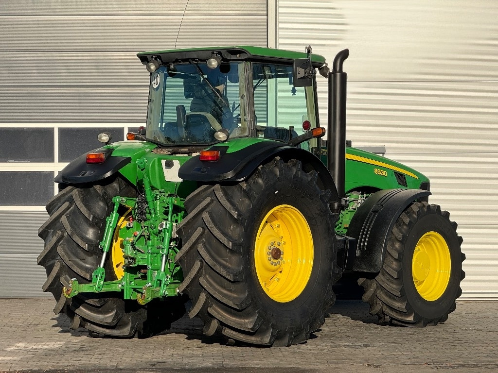 Τρακτέρ John Deere 8330 AutoPower: φωτογραφία 9