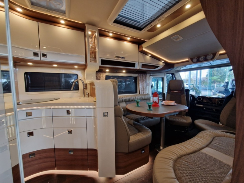 Carthago Chic E-Line I 64 XL QB Mercedes - Ενιαίο αυτοκινούμενο: φωτογραφία 4 Carthago Chic E-Line I 64 XL QB Mercedes - Ενιαίο αυτοκινούμενο: φωτογραφία 4