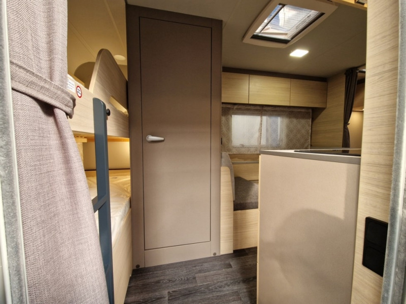 Weinsberg CaraCito 470 QDK - Ρυμουλκούμενο τροχόσπιτο: φωτογραφία 5 Weinsberg CaraCito 470 QDK - Ρυμουλκούμενο τροχόσπιτο: φωτογραφία 5