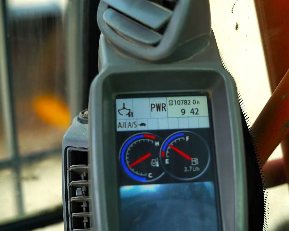 Ερπυστριοφόρος εκσκαφέας Hitachi ZX290LCN-5B: φωτογραφία 8 Ερπυστριοφόρος εκσκαφέας Hitachi ZX290LCN-5B: φωτογραφία 8