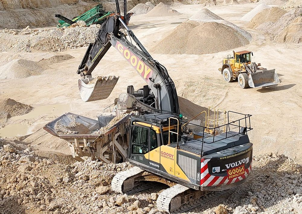 Volvo EC 250 EL - Ερπυστριοφόρος εκσκαφέας: φωτογραφία 3 Volvo EC 250 EL - Ερπυστριοφόρος εκσκαφέας: φωτογραφία 3