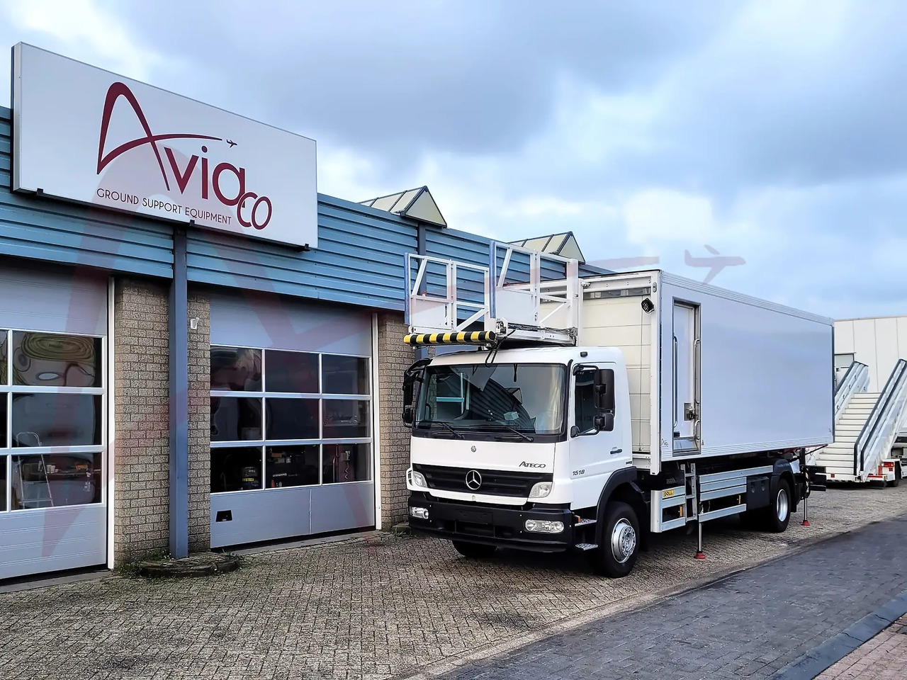 DOLL X-CAT U79.15S045.00 - Όχημα τροφοδοσίας: φωτογραφία 5 DOLL X-CAT U79.15S045.00 - Όχημα τροφοδοσίας: φωτογραφία 5