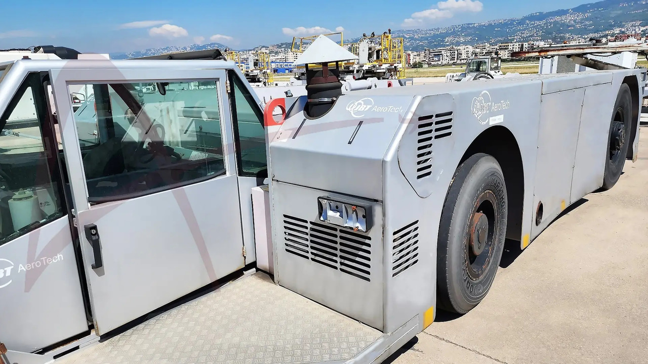 JBT AEROTECH EXPEDITER 400 - Ελκυστήρας αεροσκαφών: φωτογραφία 2 JBT AEROTECH EXPEDITER 400 - Ελκυστήρας αεροσκαφών: φωτογραφία 2