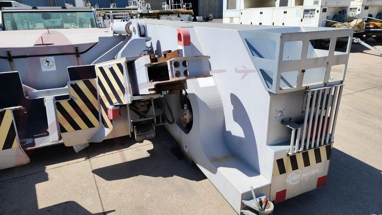 JBT AEROTECH EXPEDITER 400 - Ελκυστήρας αεροσκαφών: φωτογραφία 4 JBT AEROTECH EXPEDITER 400 - Ελκυστήρας αεροσκαφών: φωτογραφία 4