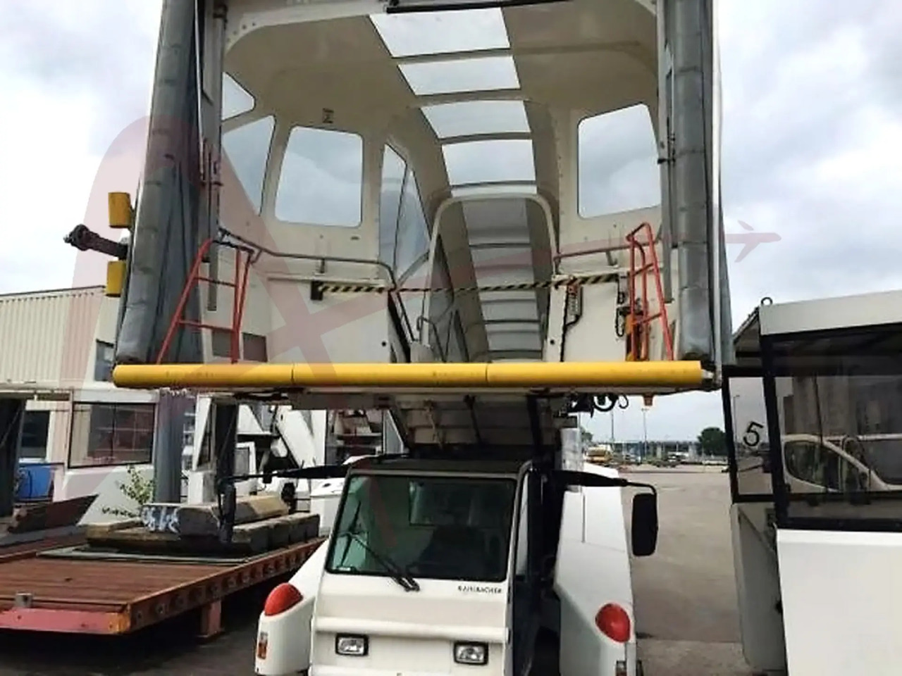 KAHLBACHER JET-STEP 180/420 - Σκάλα επιβατών: φωτογραφία 5 KAHLBACHER JET-STEP 180/420 - Σκάλα επιβατών: φωτογραφία 5