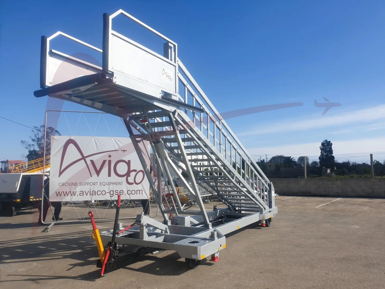 MASTER EQUIPMENT STR710-14 - Σκάλα επιβατών: φωτογραφία 1 MASTER EQUIPMENT STR710-14 - Σκάλα επιβατών: φωτογραφία 1