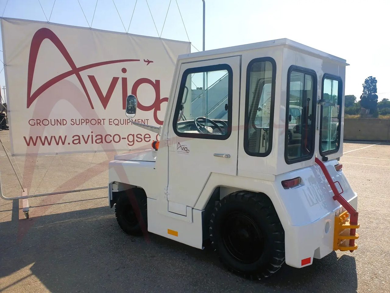 NISSAN FV02 - Ελκυστήρας αποσκευών: φωτογραφία 2 NISSAN FV02 - Ελκυστήρας αποσκευών: φωτογραφία 2