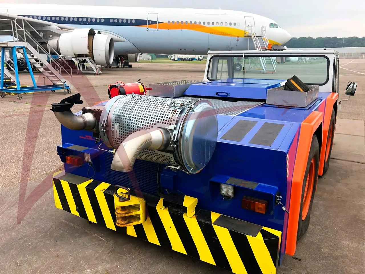 SCHOPF F106 - Ελκυστήρας αεροσκαφών: φωτογραφία 2 SCHOPF F106 - Ελκυστήρας αεροσκαφών: φωτογραφία 2