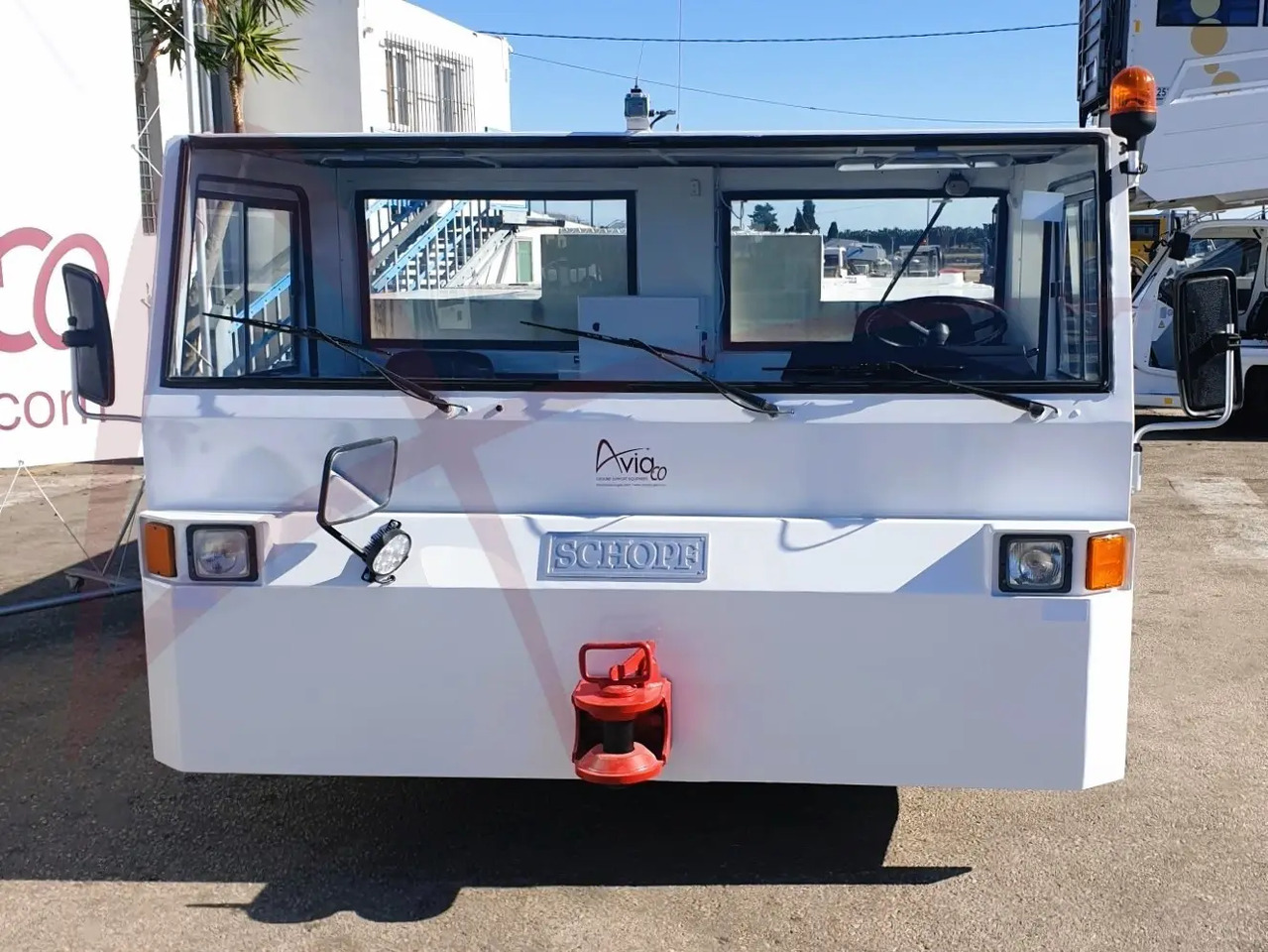 SCHOPF F180 - Ελκυστήρας αεροσκαφών: φωτογραφία 4 SCHOPF F180 - Ελκυστήρας αεροσκαφών: φωτογραφία 4