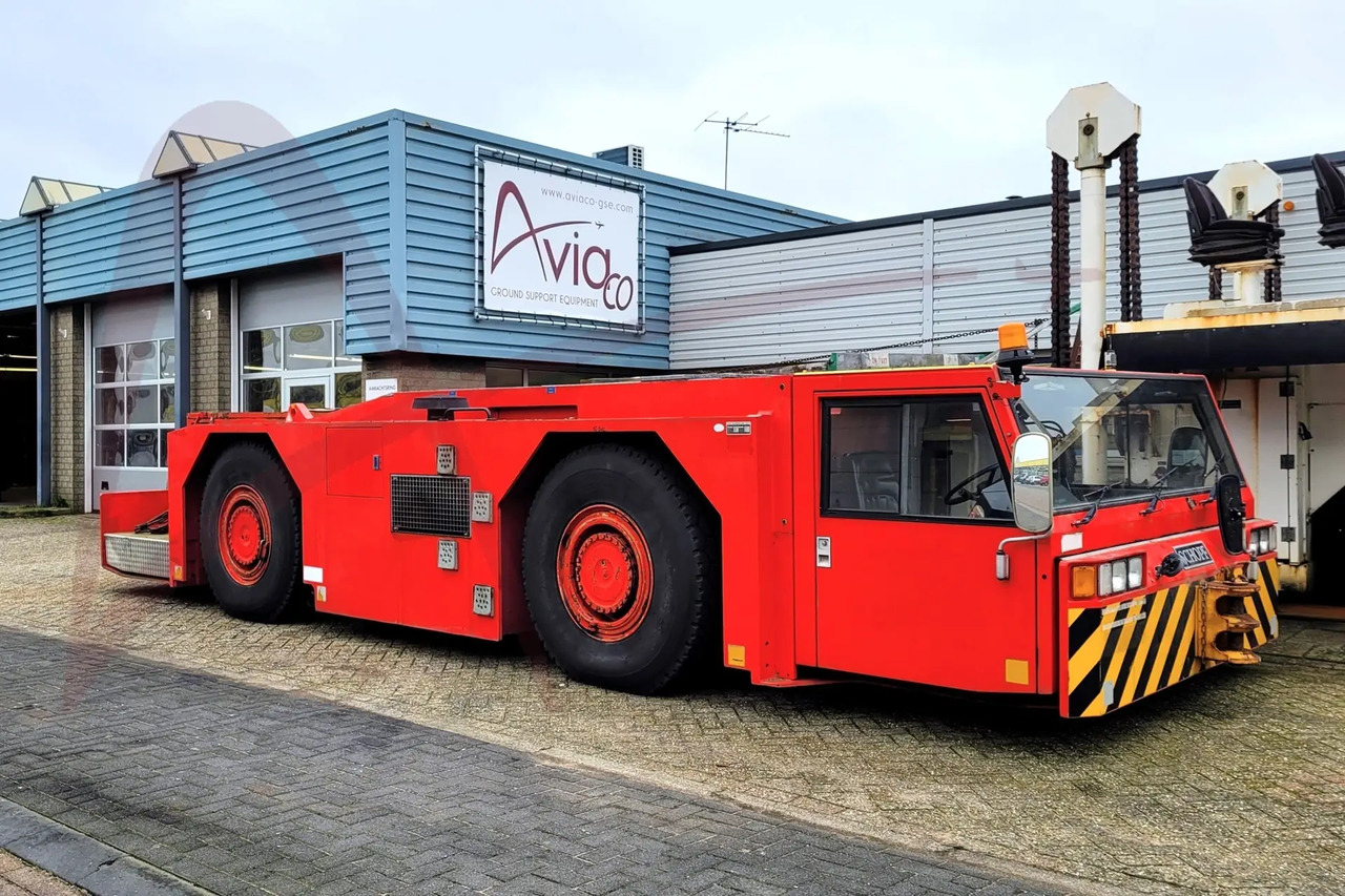 SCHOPF F396P - Ελκυστήρας αεροσκαφών: φωτογραφία 1 SCHOPF F396P - Ελκυστήρας αεροσκαφών: φωτογραφία 1