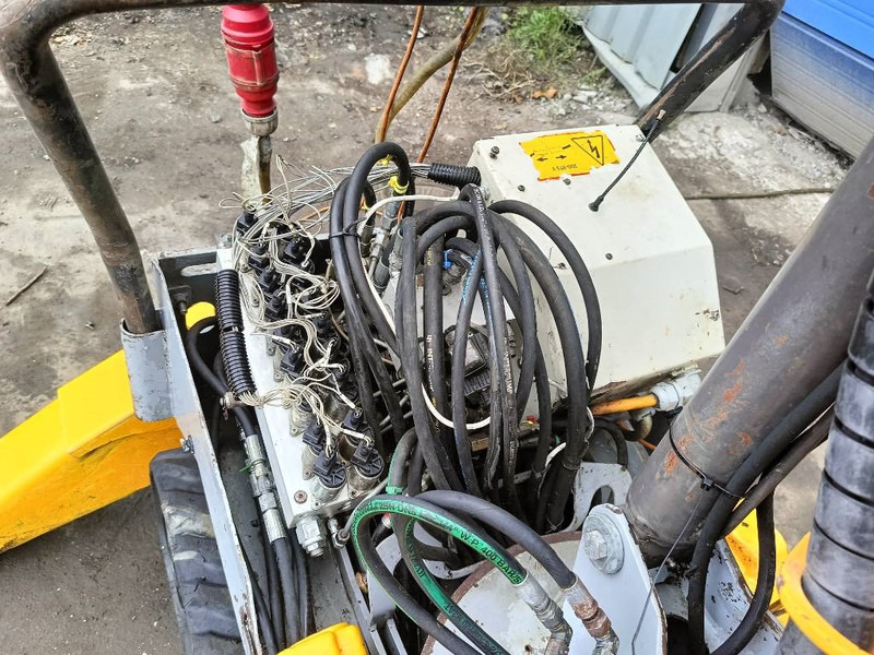 Ερπυστριοφόρος εκσκαφέας Brokk 90 husqvarna robot remote excavator digger: φωτογραφία 16