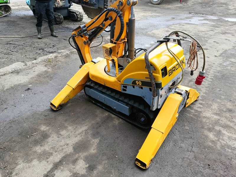 Ερπυστριοφόρος εκσκαφέας Brokk 90 husqvarna robot remote excavator digger: φωτογραφία 7
