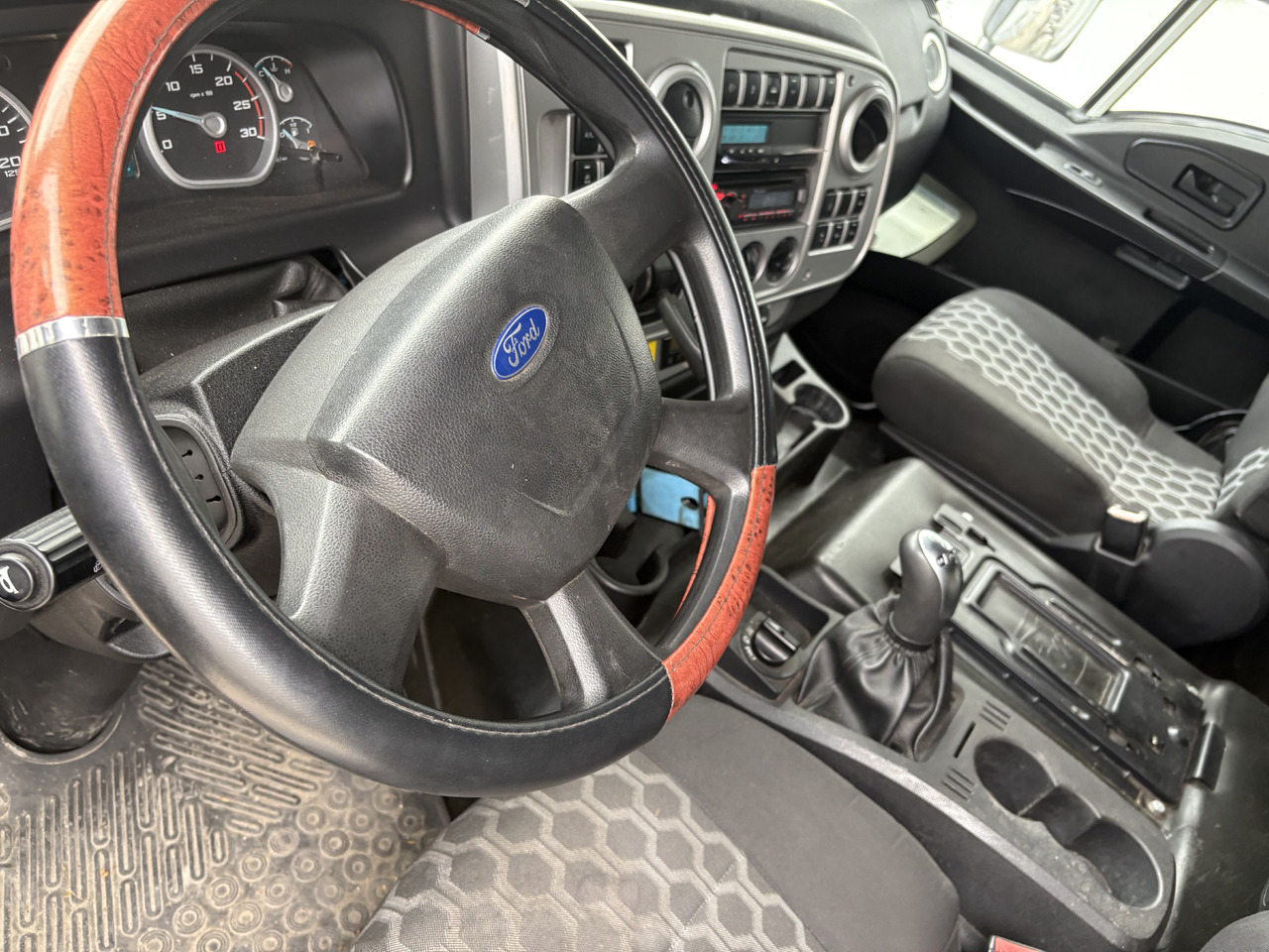FORD 18.480 EURO6 automatic 4x2 300.000km 2unite - Τράκτορας: φωτογραφία 5 FORD 18.480 EURO6 automatic 4x2 300.000km 2unite - Τράκτορας: φωτογραφία 5