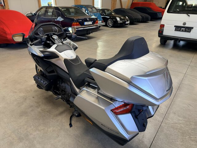 HONDA Goldwing GL 1800 DCT Tour 50th Anniversary... - Μοτοσικλέτα: φωτογραφία 3 HONDA Goldwing GL 1800 DCT Tour 50th Anniversary... - Μοτοσικλέτα: φωτογραφία 3